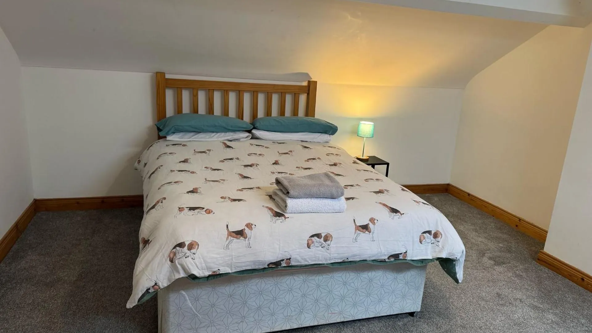 Lovely 2 Bedroom House Close To City Centre Belfast